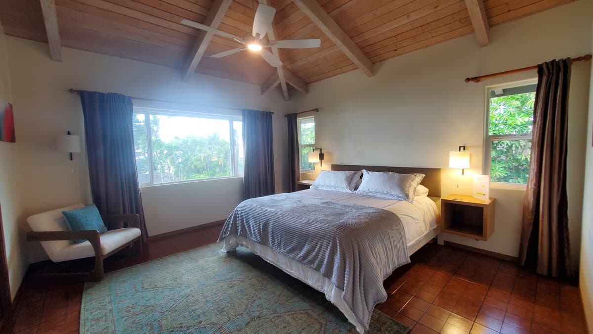 Home in Paia · ★4.84 · 2 bedrooms · 3 beds · 3 baths - Photo 3