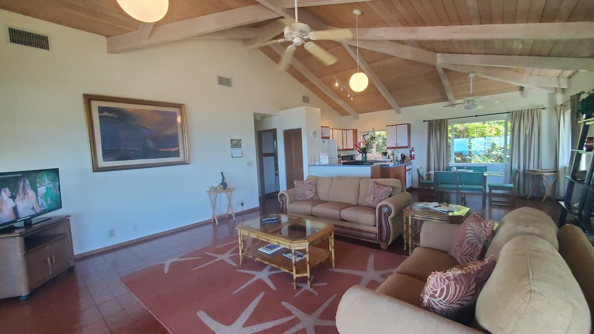Home in Paia · ★4.84 · 2 bedrooms · 3 beds · 3 baths - Photo 1
