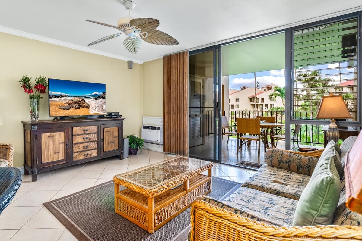 Condo in Kihei · ★4.85 · 1 bedroom · 2 beds · 2 private baths - Photo 1