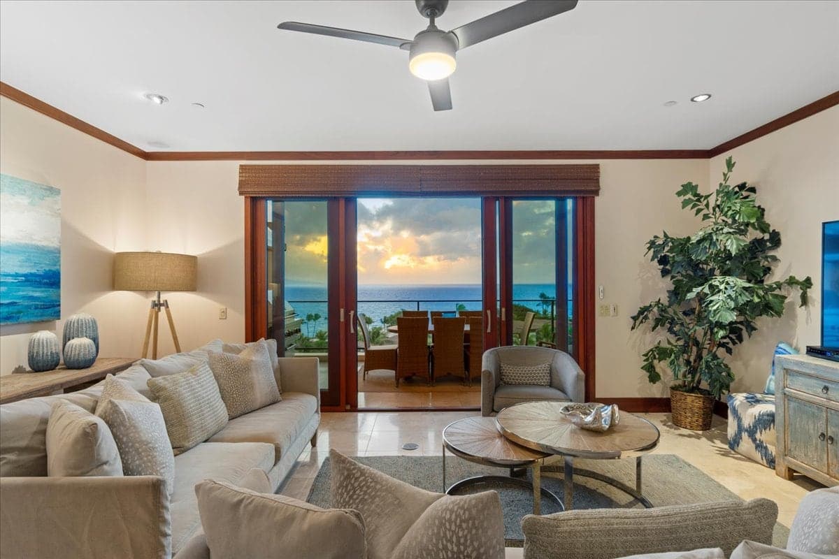 Villa in Kihei · ★4.94 · 3 bedrooms · 4 beds · 3 baths - Photo 3