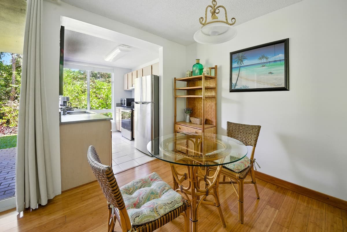 Honeymooners Resort Getaway in Paradise* Sleeps 2 - Photo 3