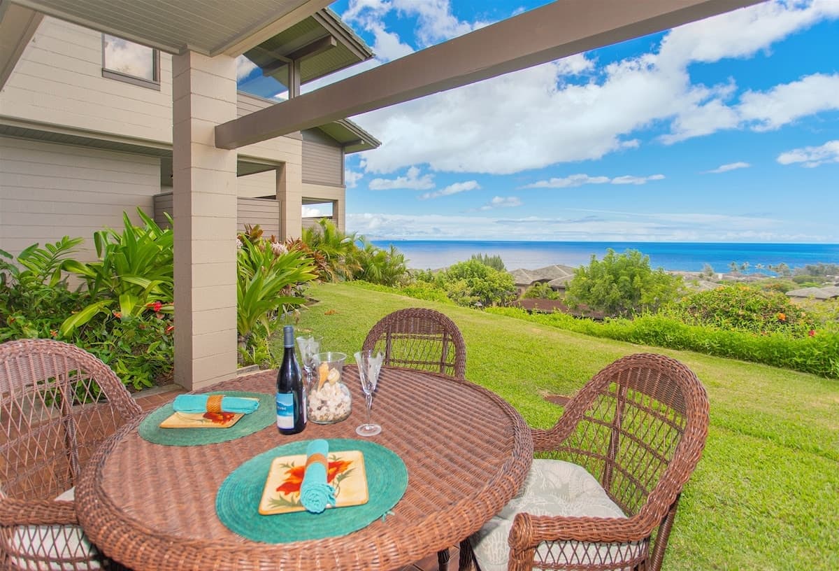 Villa in Lahaina · ★4.96 · 1 bedroom · 2 beds · 2 baths - Photo 5