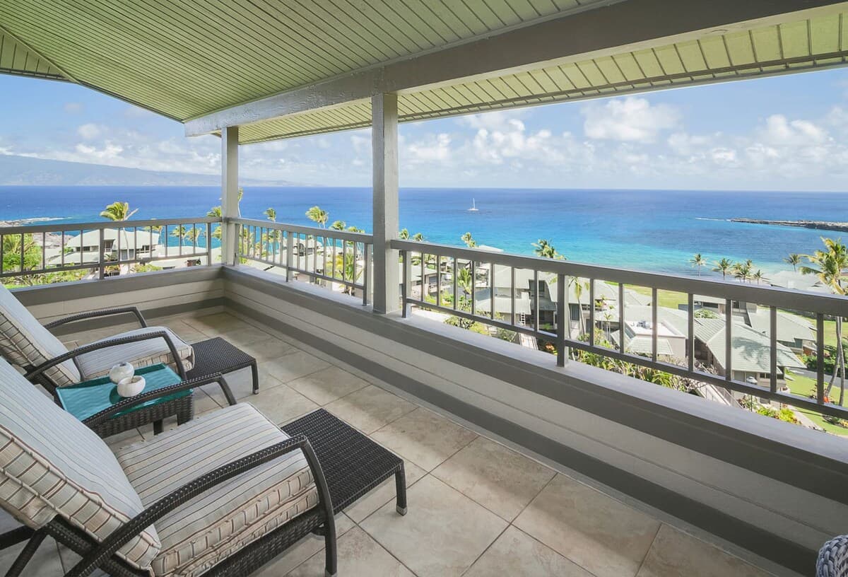 Villa in Lahaina · ★4.93 · 2 bedrooms · 4 beds · 3 baths - Photo 2