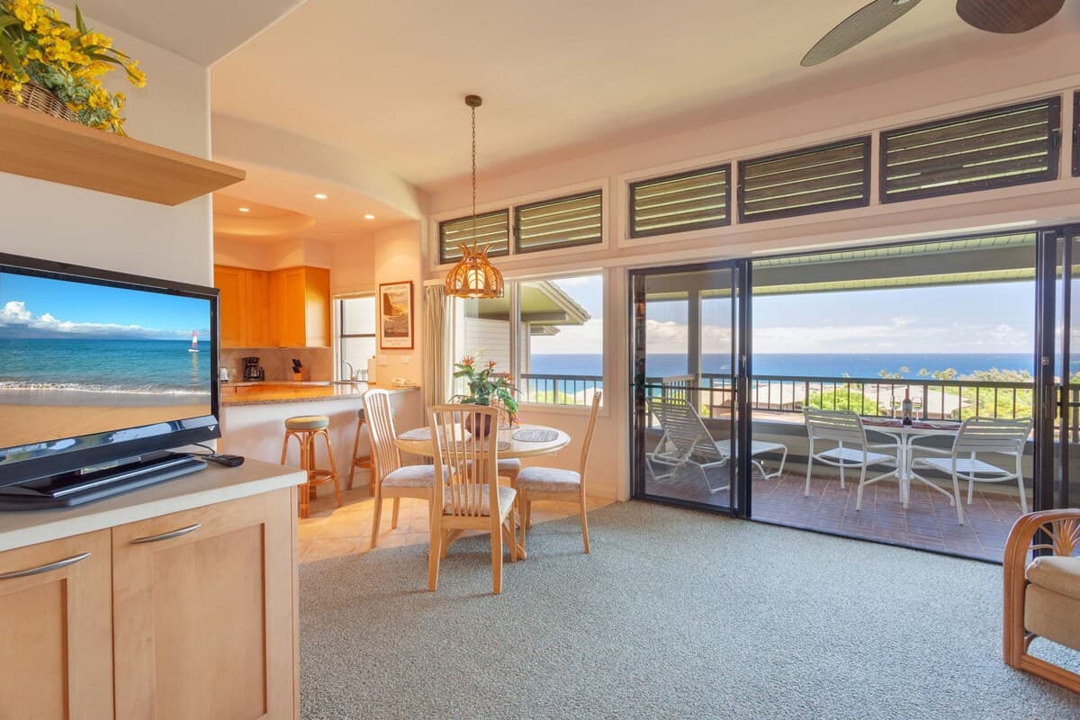 Villa in Lahaina · ★4.89 · 1 bedroom · 2 beds · 2 baths - Photo 1