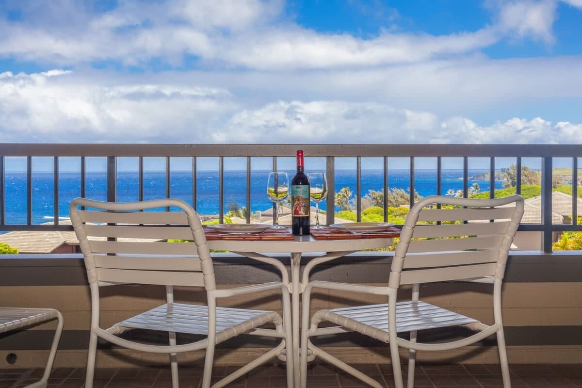 Villa in Lahaina · ★4.89 · 1 bedroom · 2 beds · 2 baths - Photo 2