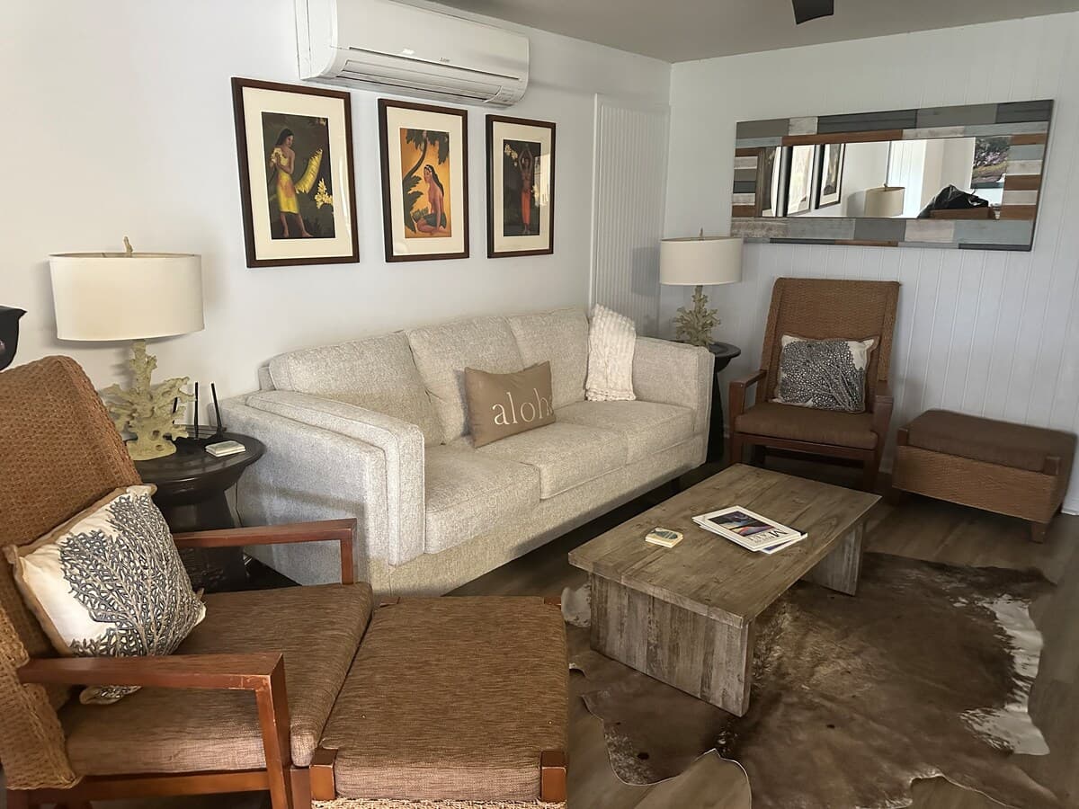 Old Hawaiiana in Kaanapali Cottage - Photo 2