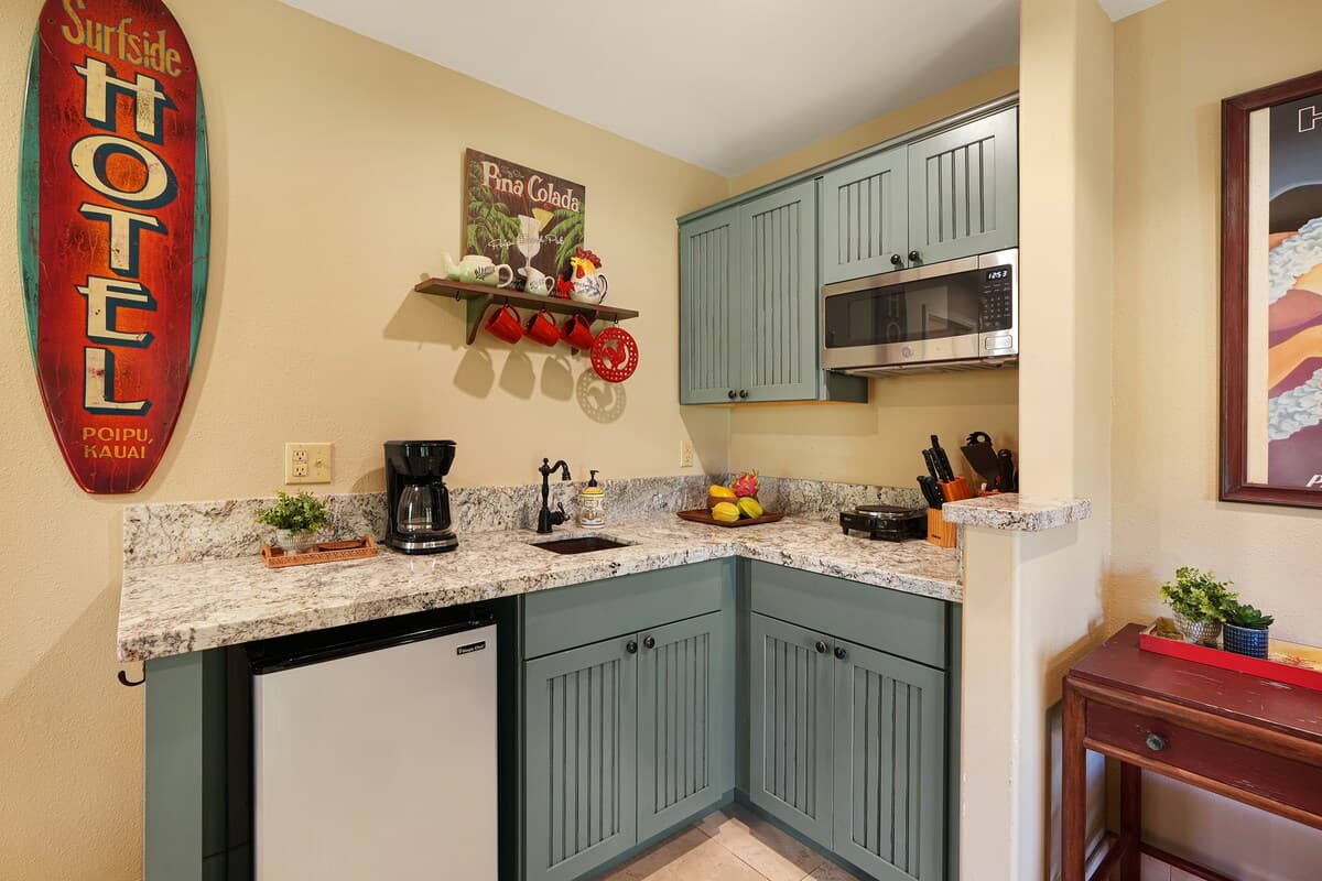Guesthouse in Koloa · ★4.59 · 1 bedroom · 1 bed · 1 bath - Photo 4