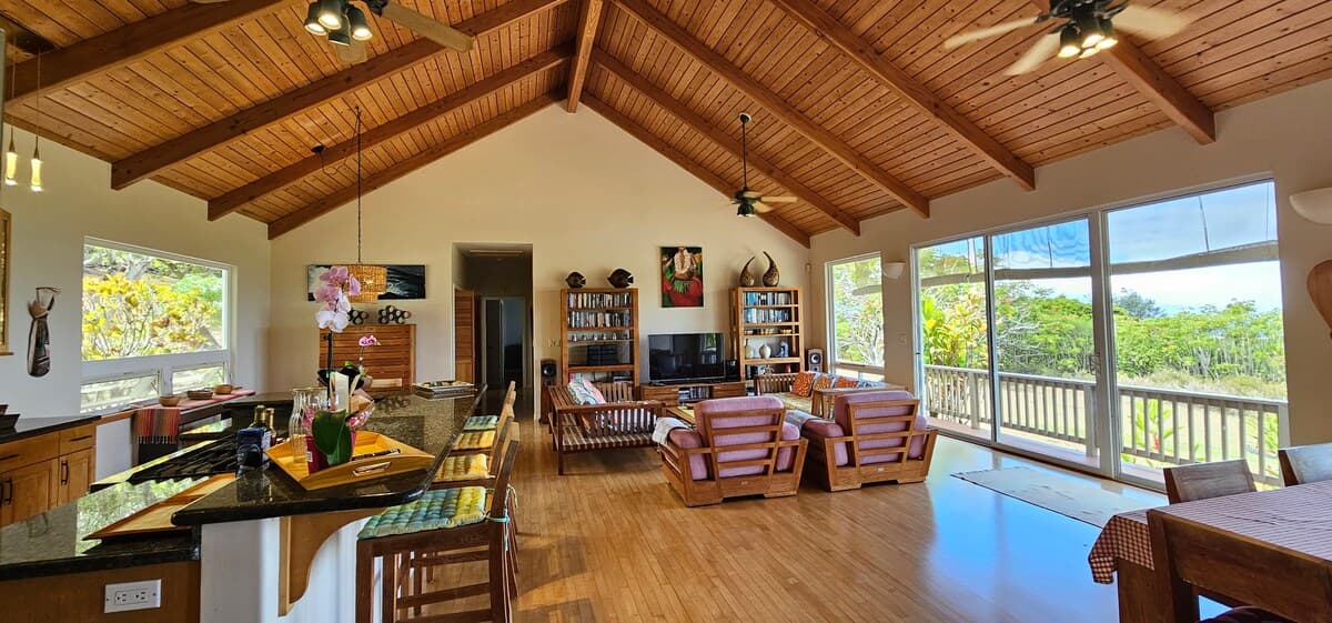 Home in Haiku-Pauwela · ★4.91 · 3 bedrooms · 5 beds · 3 baths - Photo 1