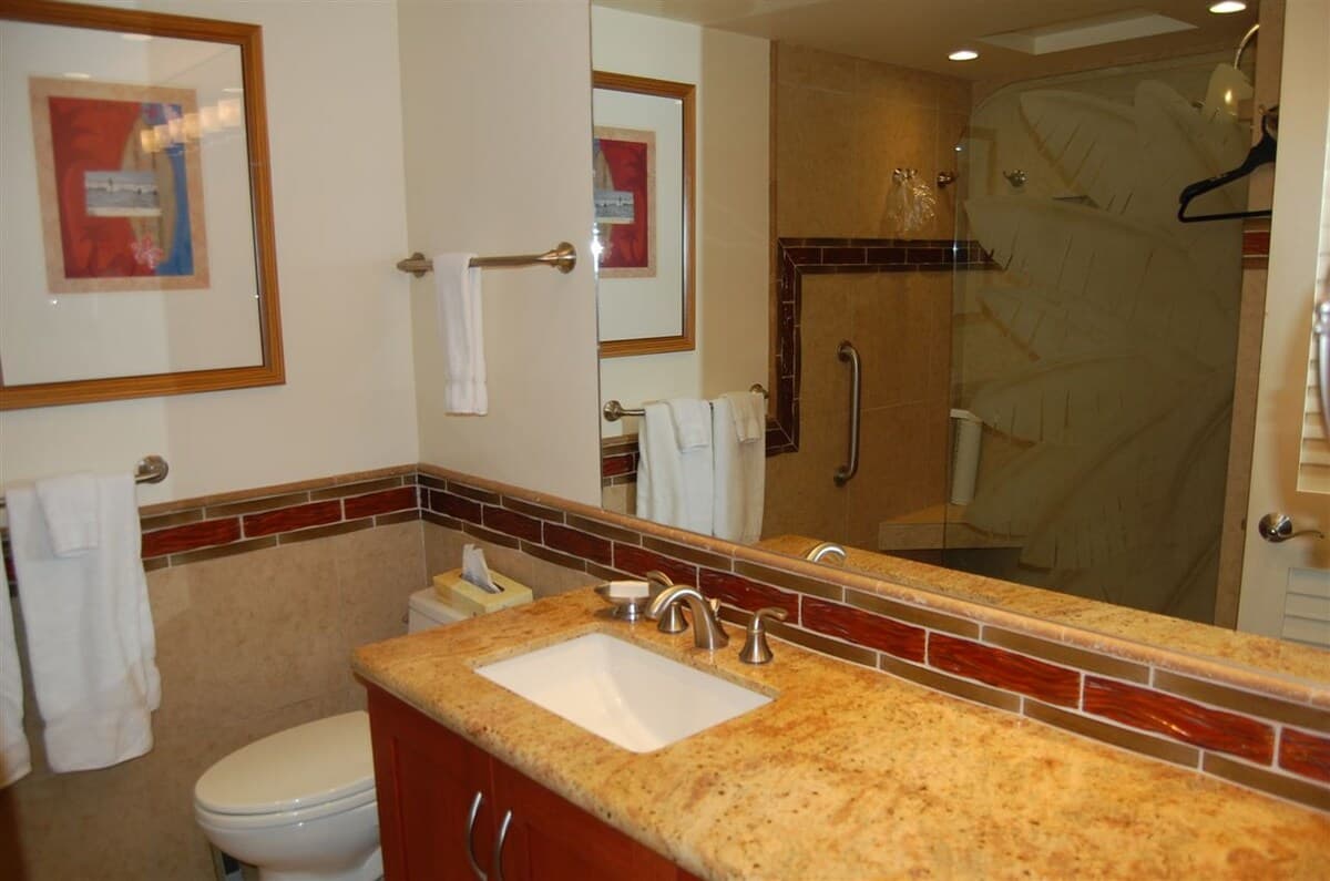 Condo in Lahaina · ★5.0 · 1 bedroom · 1 bed · 1 private bath - Photo 5