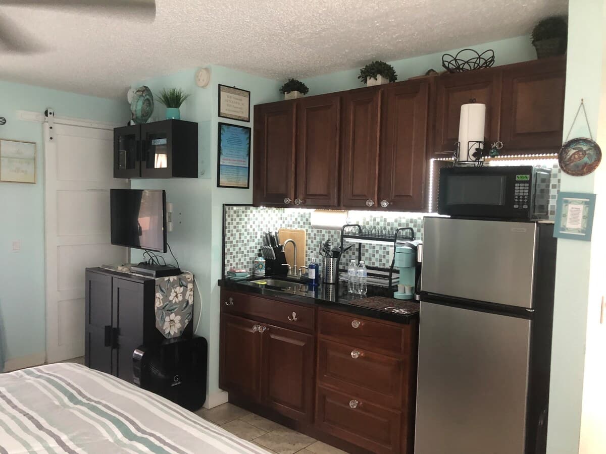 Condo in Princeville · ★4.77 · Studio · 2 beds · 1 bath - Photo 4