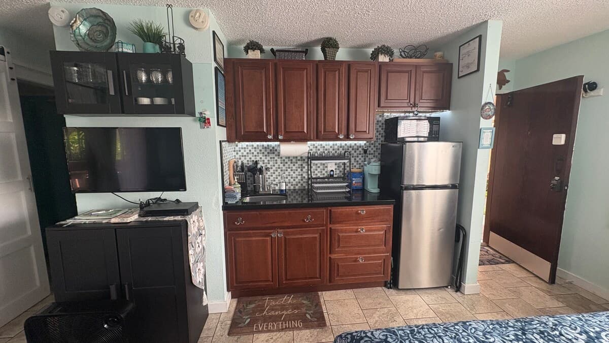 Condo in Princeville · ★4.77 · Studio · 2 beds · 1 bath - Photo 5