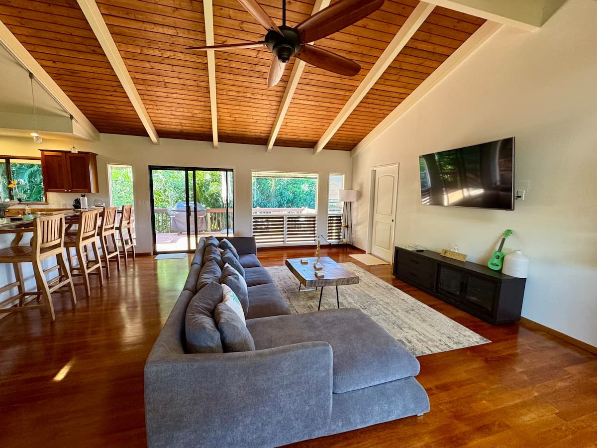 Home in Princeville · ★4.96 · 3 bedrooms · 4 beds · 3 private baths - Photo 3