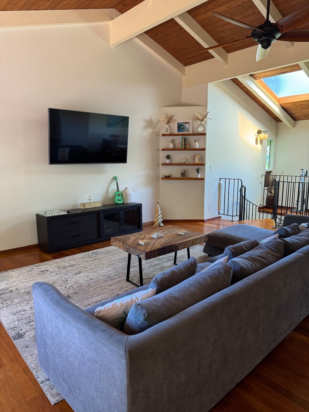 Home in Princeville · ★4.96 · 3 bedrooms · 4 beds · 3 private baths - Photo 4