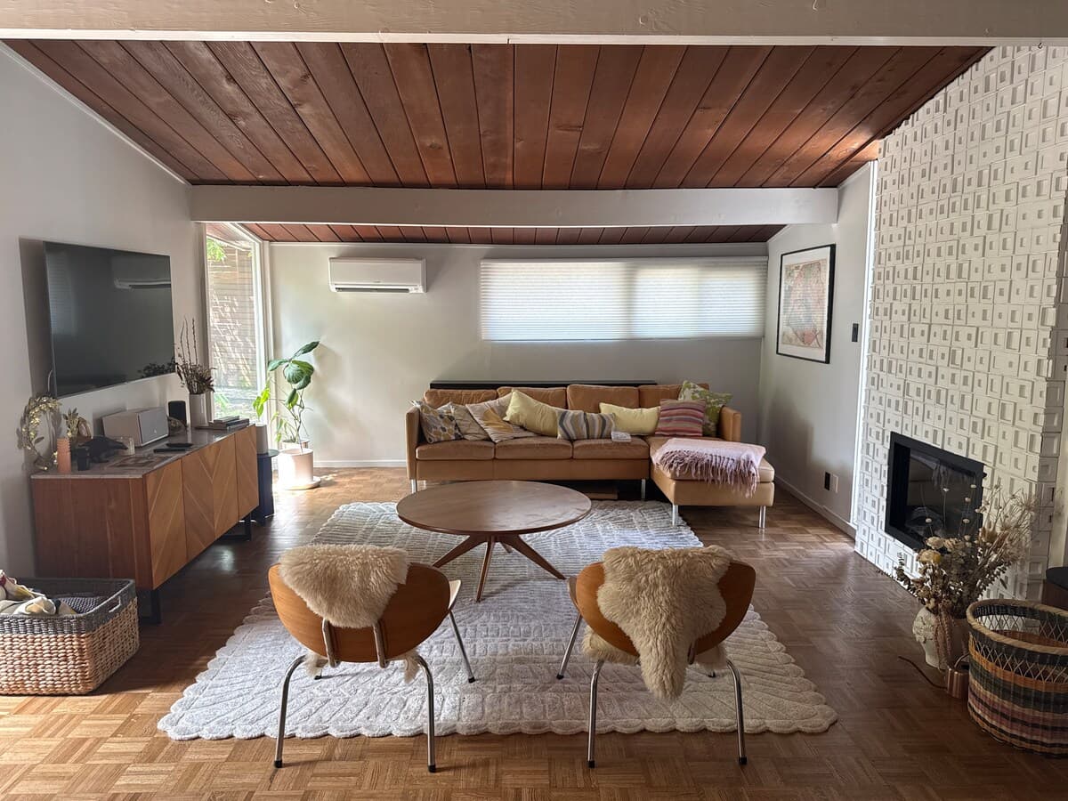 Eichler Home with Hot Tub & Fruit Trees - Photo 2