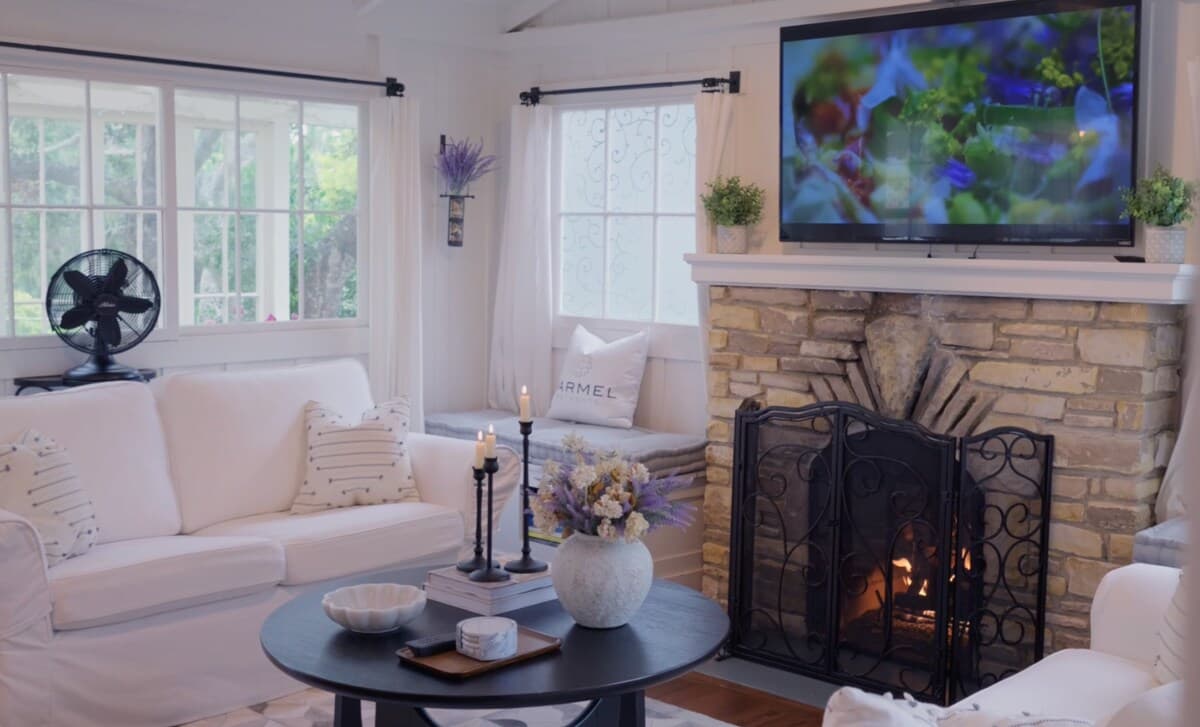 Charming Carmel Cottage, 3 Blocks to Ocean Ave - Photo 4