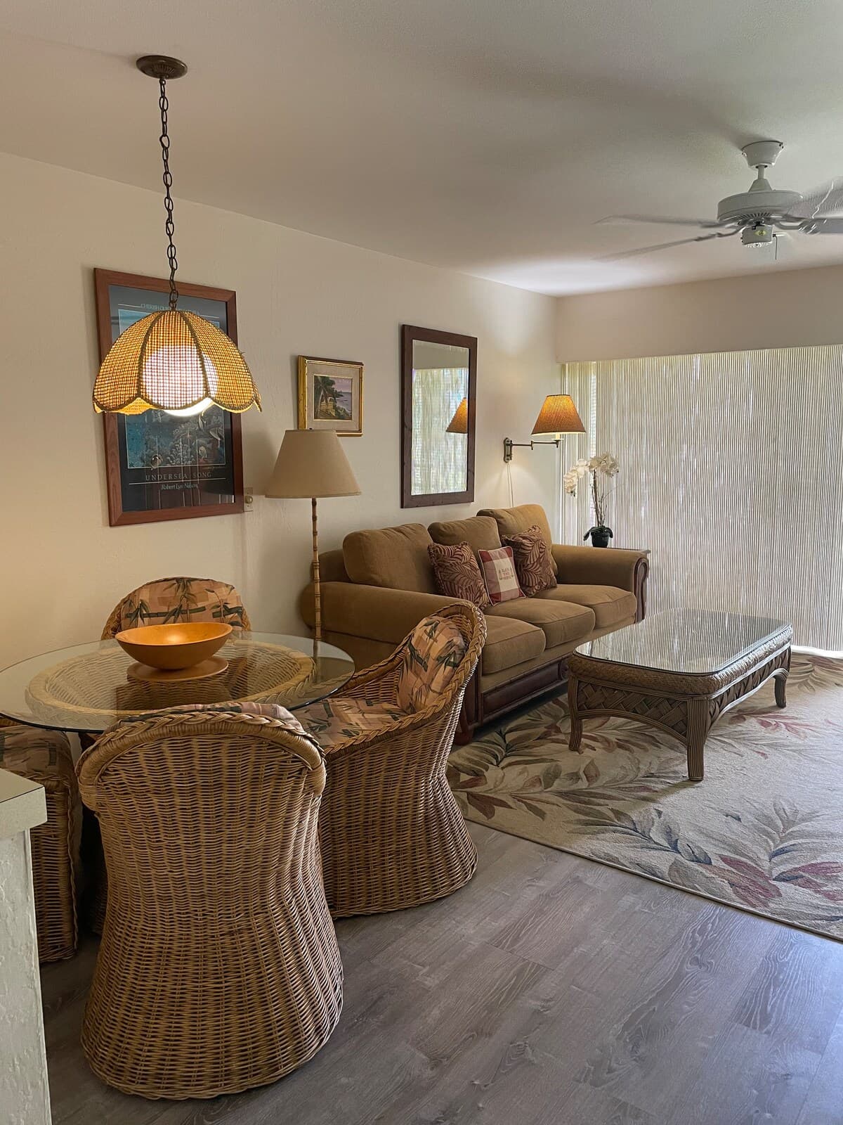 Hawaiian-style 1 BR Condo - steps from the beach! - Photo 2