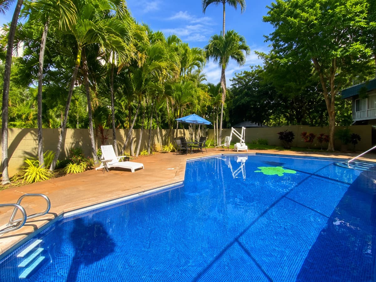 Condo in Honolulu · ★4.82 · 1 bedroom · 2 beds · 1 private bath - Photo 4