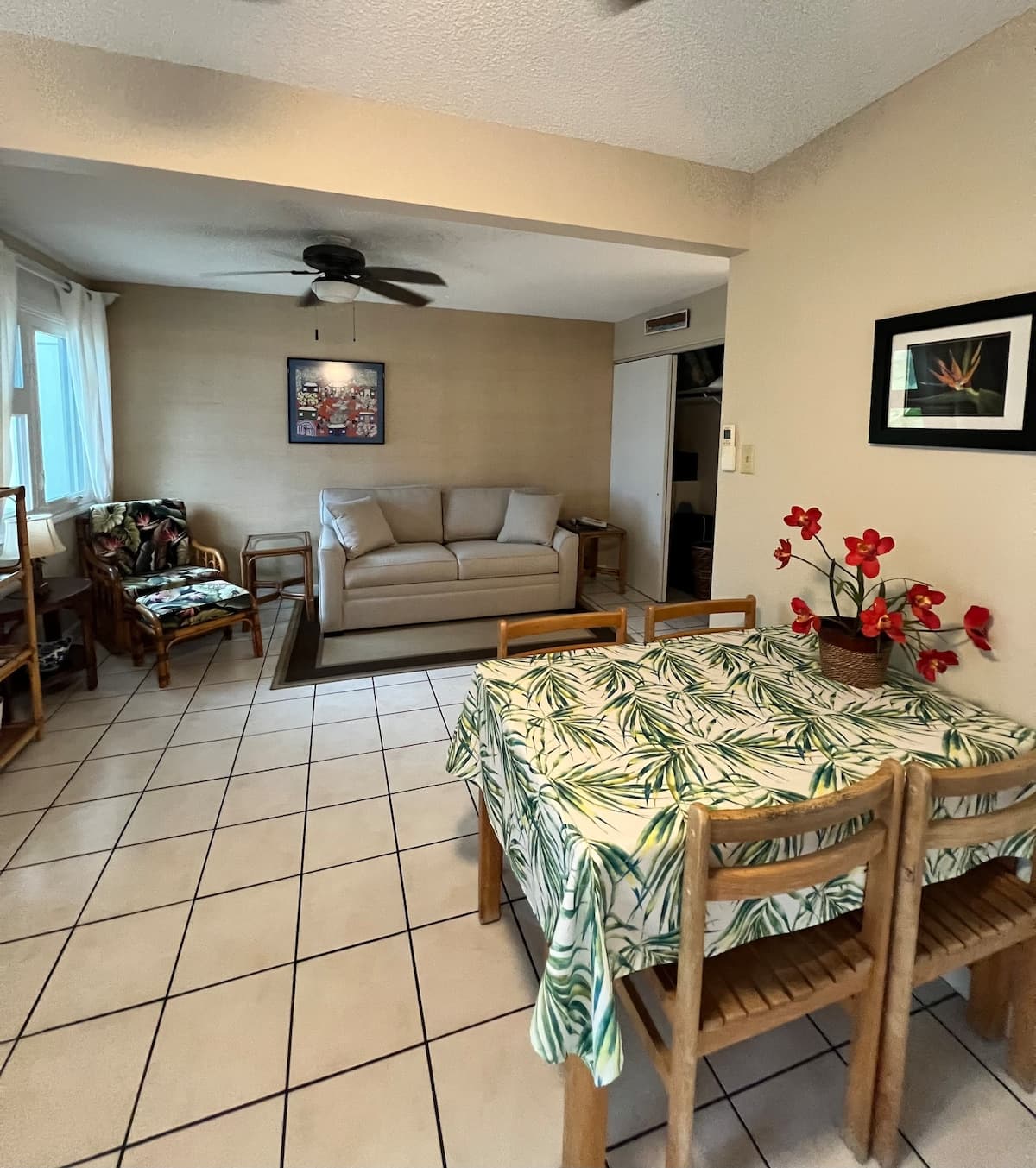 Home in Kailua · ★4.87 · 1 bedroom · 2 beds · 1 private bath - Photo 3