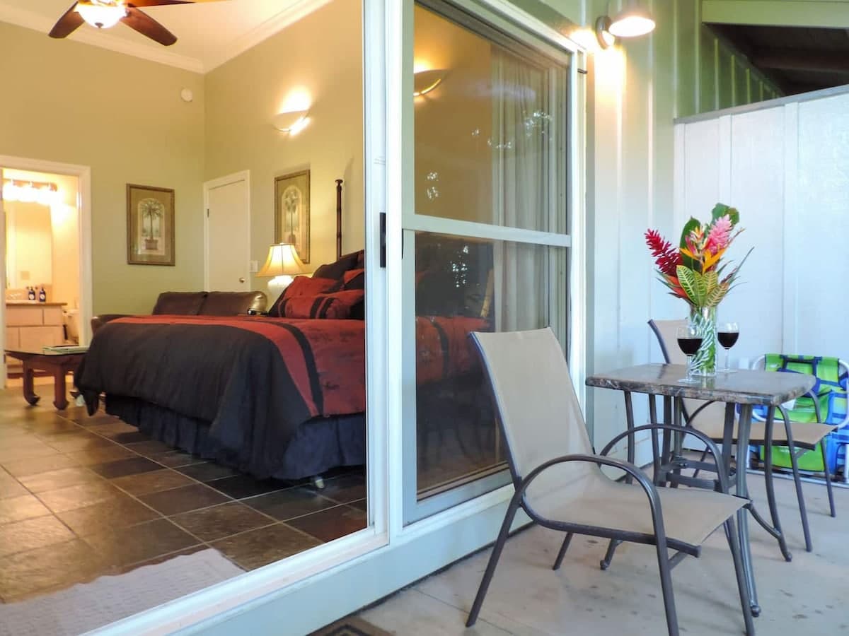 Beachcomber: AC, Lanai, Short Walk to the Beach! - Photo 3