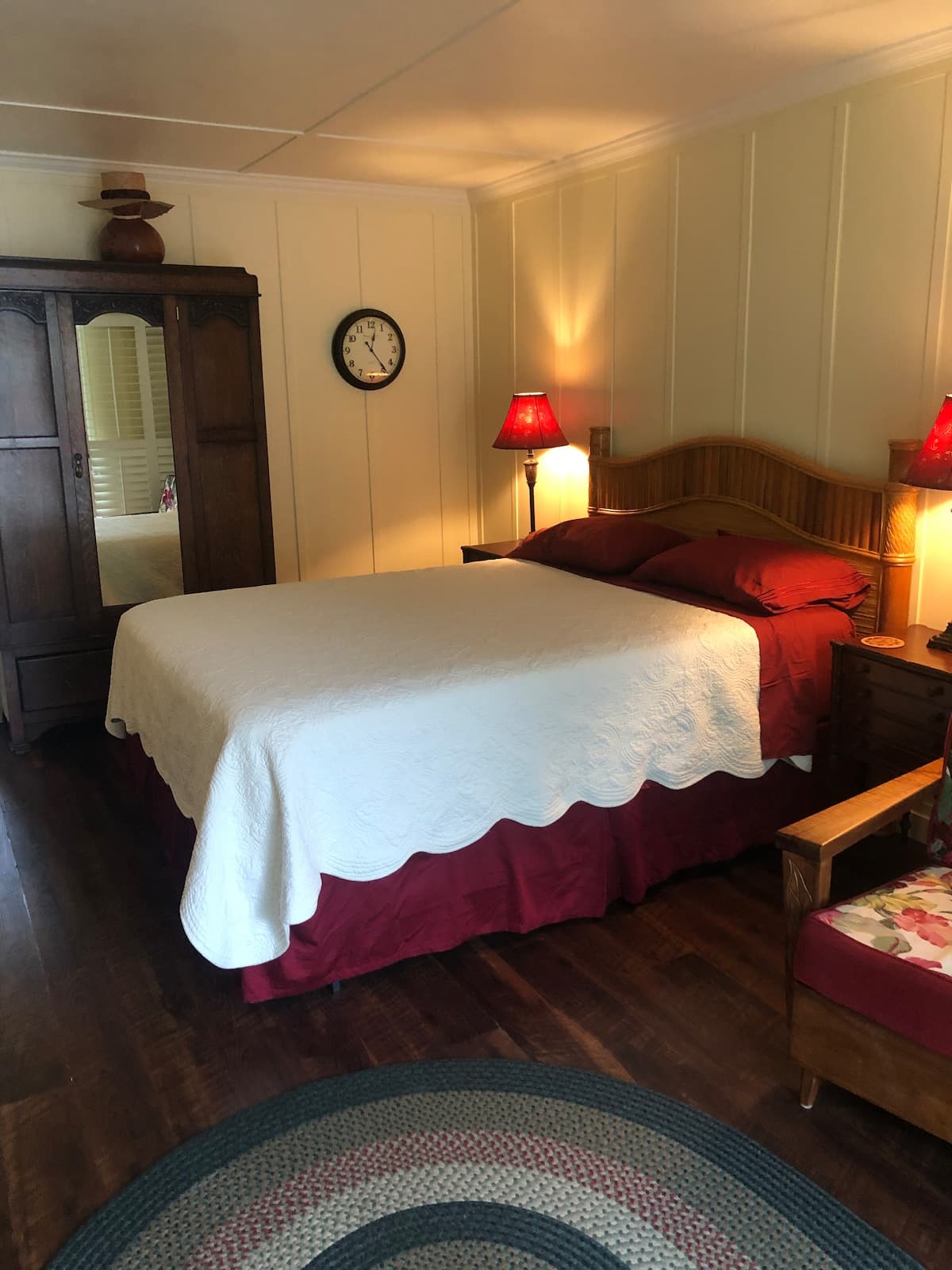 Condo in Kailua-Kona · ★4.9 · Studio · 1 bed · 1 private bath - Photo 2