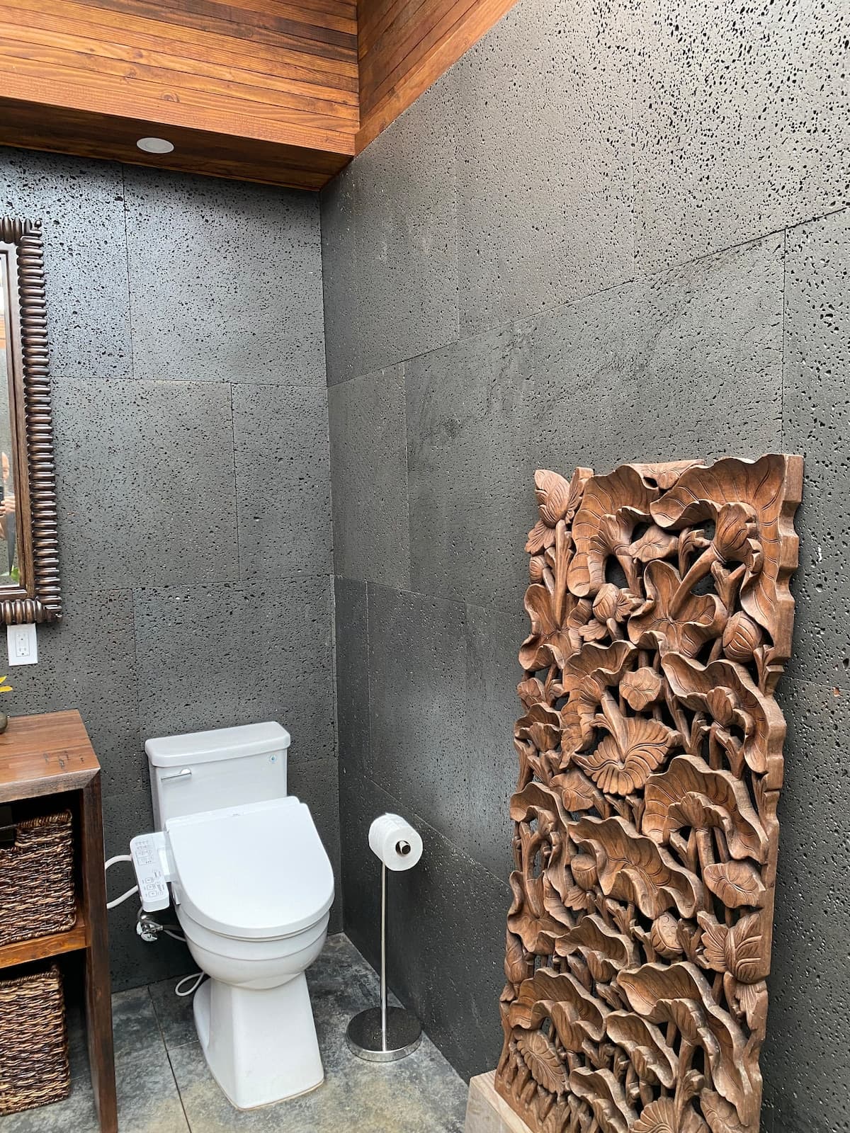 Home in Volcano · ★4.99 · 2 bedrooms · 2 beds · 2 private baths - Photo 5