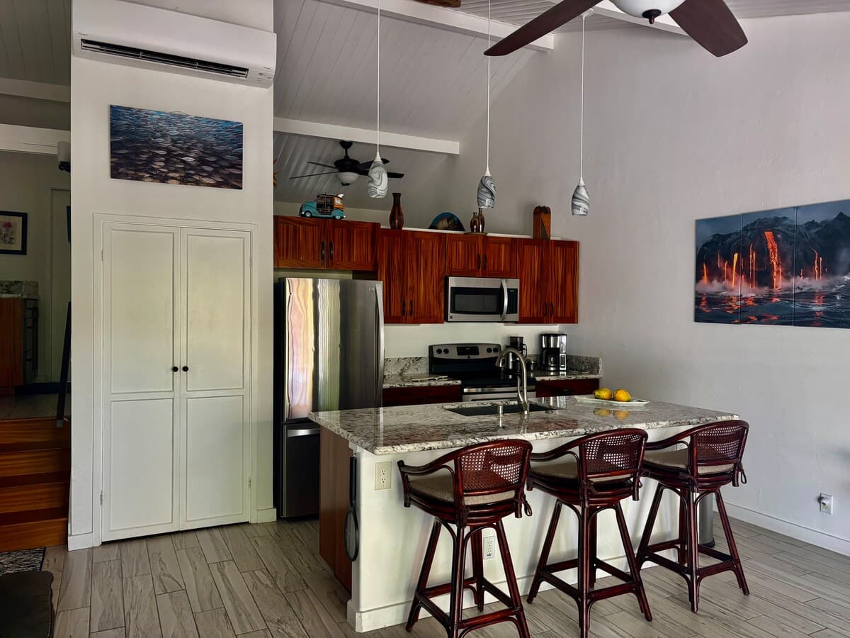 Condo in Kailua-Kona · ★4.96 · 1 bedroom · 1 bed · 1 bath - Photo 5