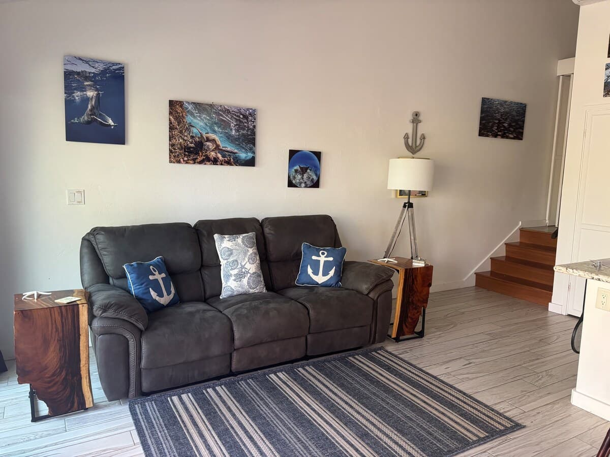 Condo in Kailua-Kona · ★4.96 · 1 bedroom · 1 bed · 1 bath - Photo 1