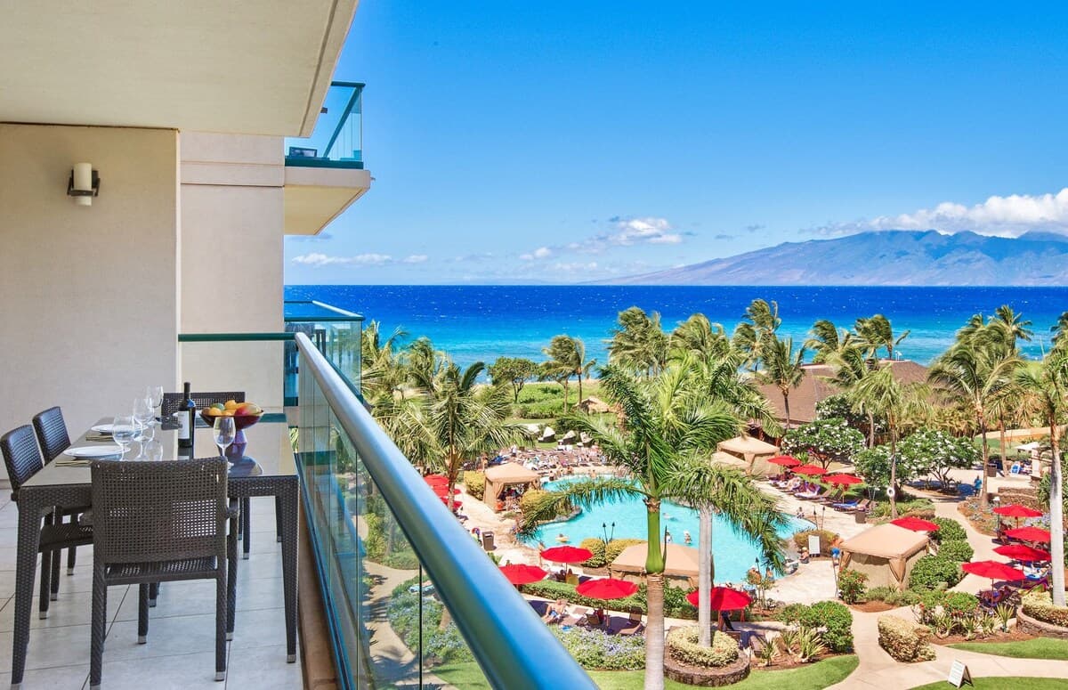 Condo in Lahaina · ★5.0 · 2 bedrooms · 3 beds · 2 baths - Photo 4
