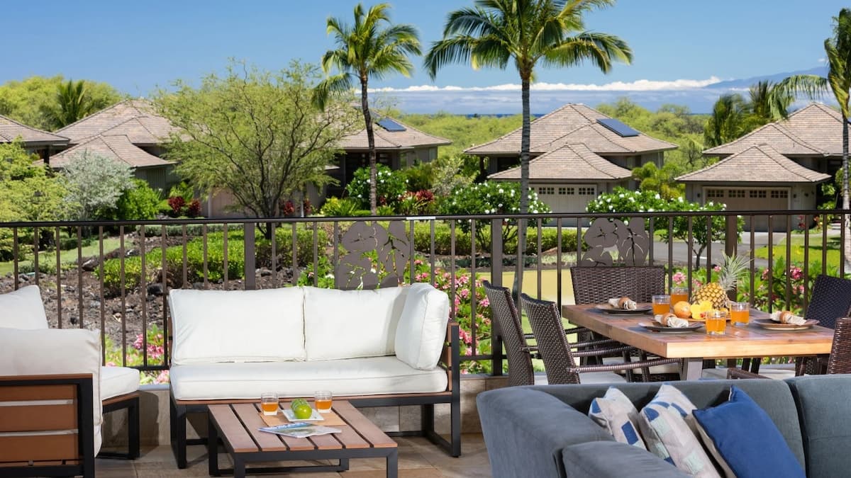 Home in Waimea · ★4.84 · 4 bedrooms · 6 beds · 3.5 private baths - Photo 4