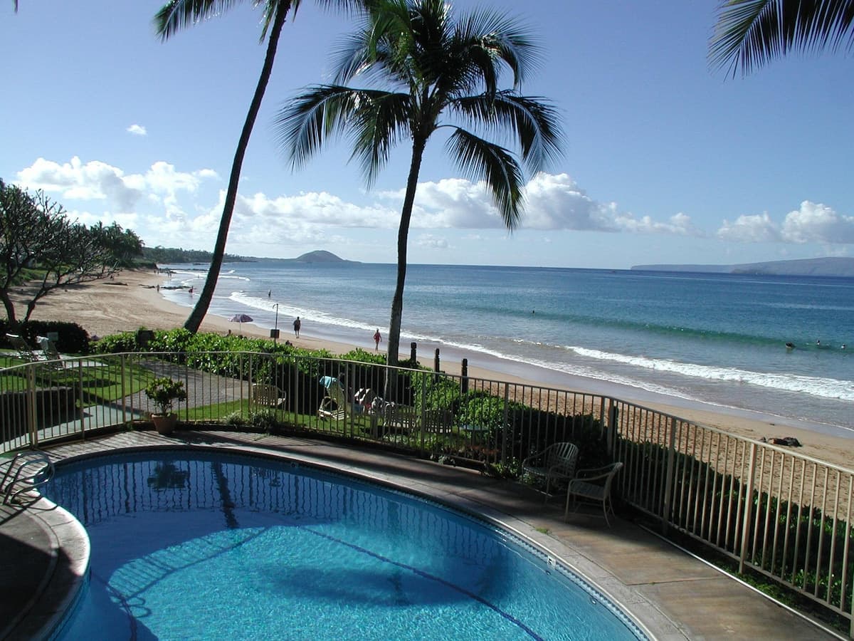 Condo in Kihei · ★4.86 · 2 bedrooms · 3 beds · 2 baths - Photo 1