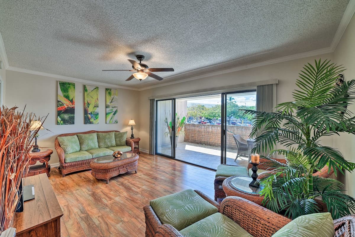 Downtown Air Conditioned Condo Walk to Beaches - Photo 3