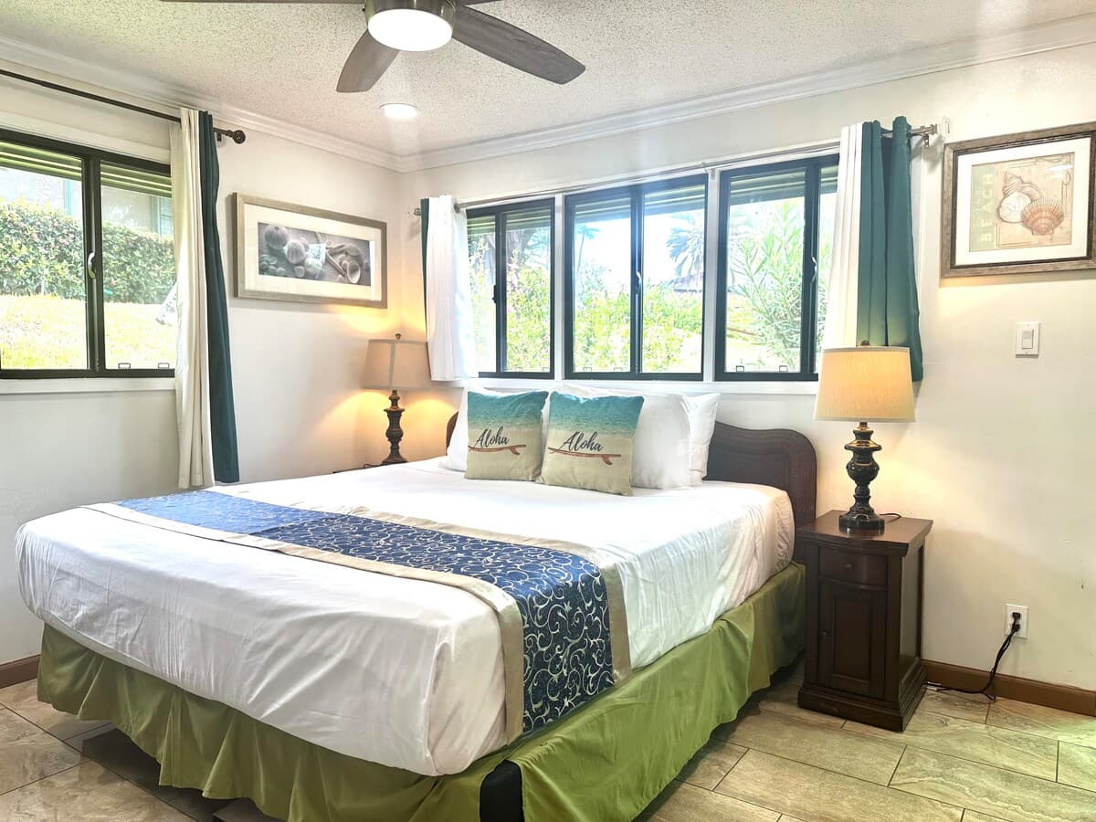 Home in Lahaina · ★4.92 · 3 bedrooms · 4 beds · 2 private baths - Photo 1