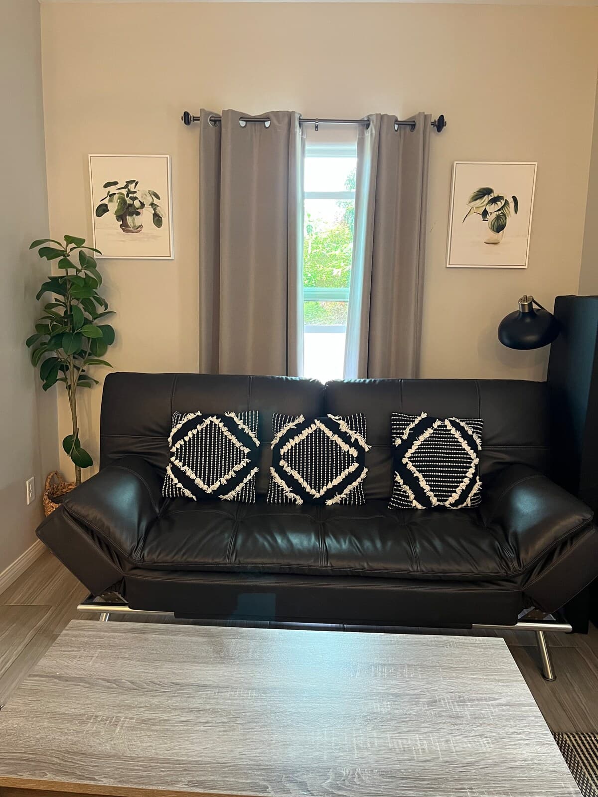 Home in Kailua-Kona · ★4.94 · 2 bedrooms · 3 beds · 1 bath - Photo 3
