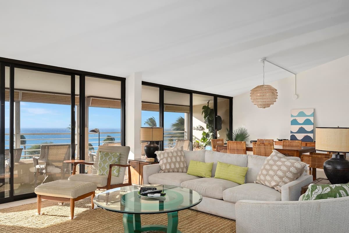 Condo in Kihei · ★4.85 · 2 bedrooms · 2 beds · 2 baths - Photo 3
