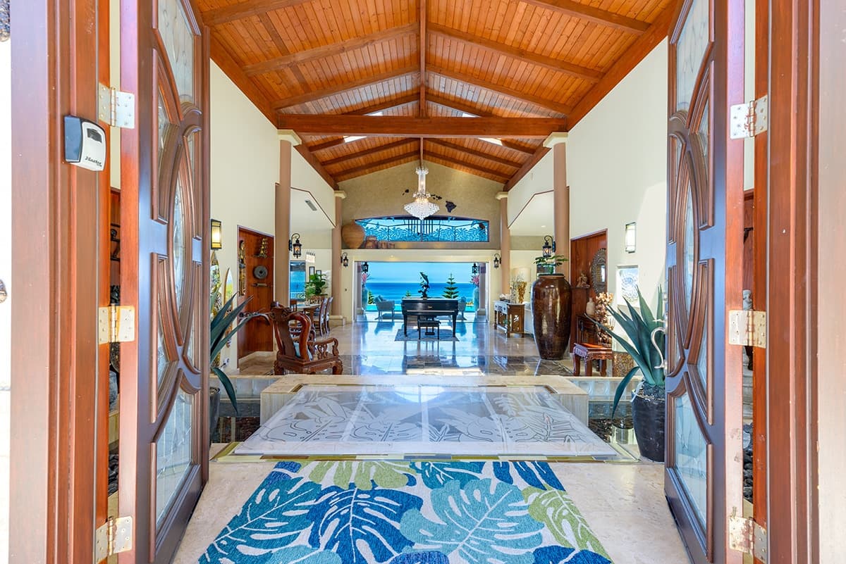 Villa in Kailua-Kona · ★4.81 · 7 bedrooms · 12 beds · 7 baths - Photo 4