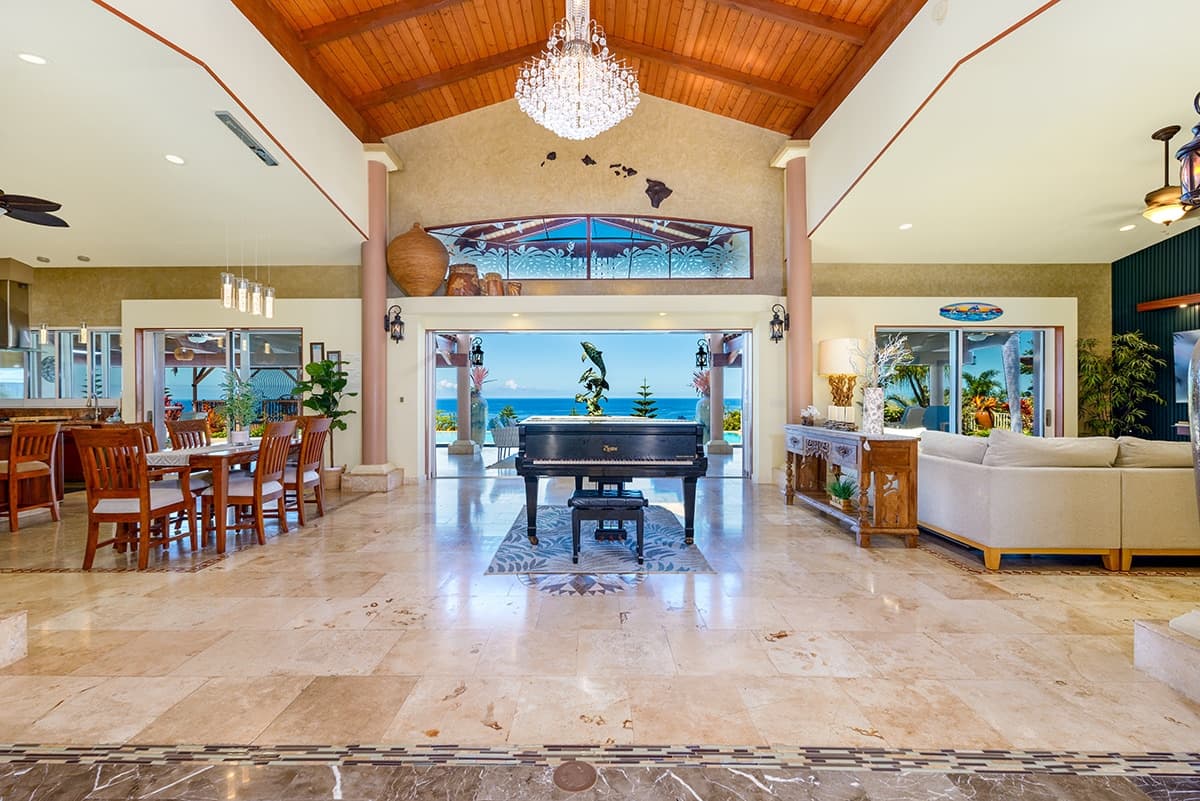 Villa in Kailua-Kona · ★4.81 · 7 bedrooms · 12 beds · 7 baths - Photo 3