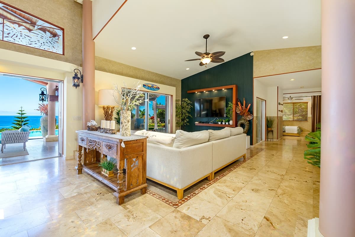 Villa in Kailua-Kona · ★4.81 · 7 bedrooms · 12 beds · 7 baths - Photo 1