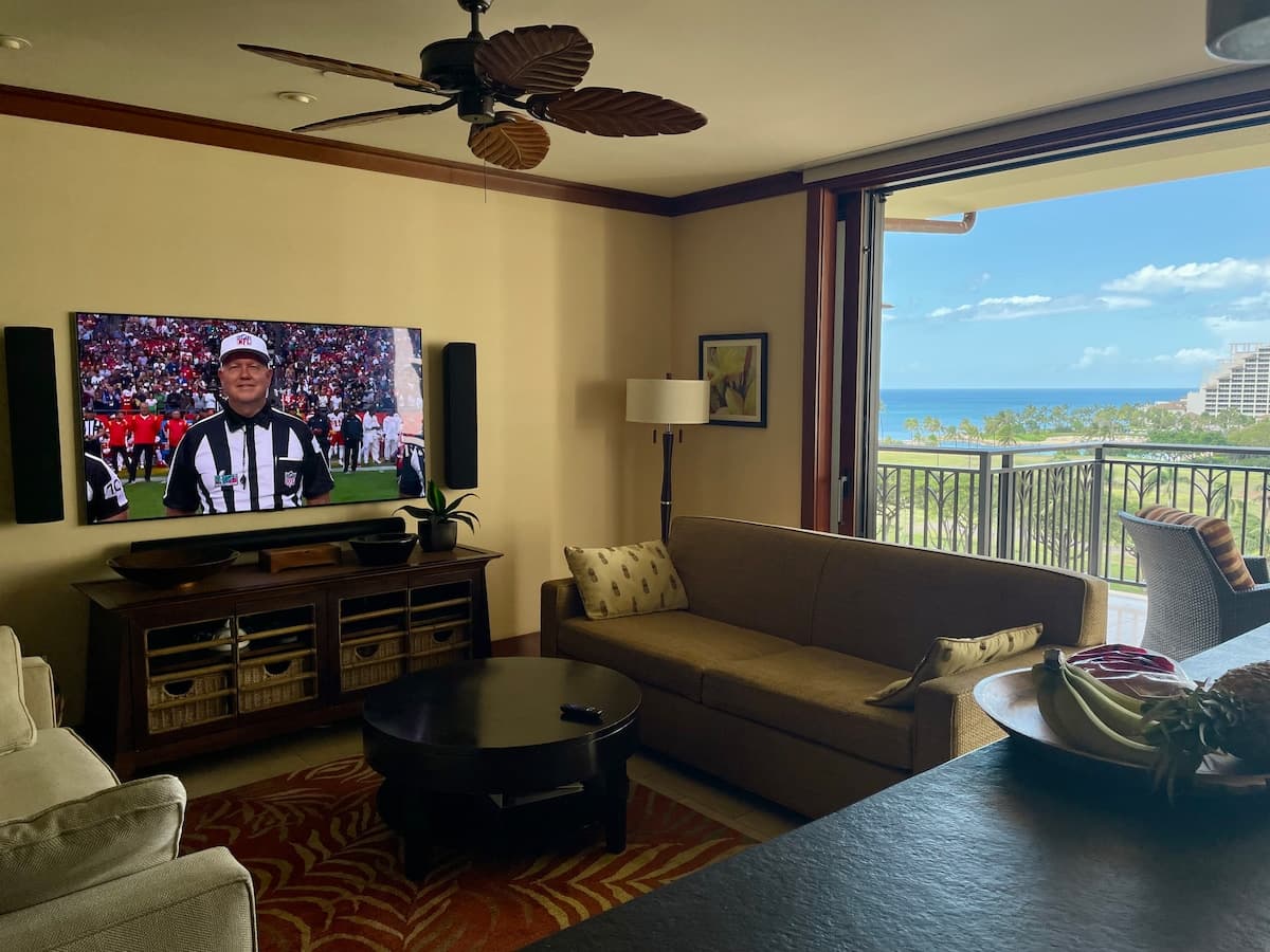 Villa in Honolulu County · ★4.97 · 2 bedrooms · 4 beds · 2 private baths - Photo 3