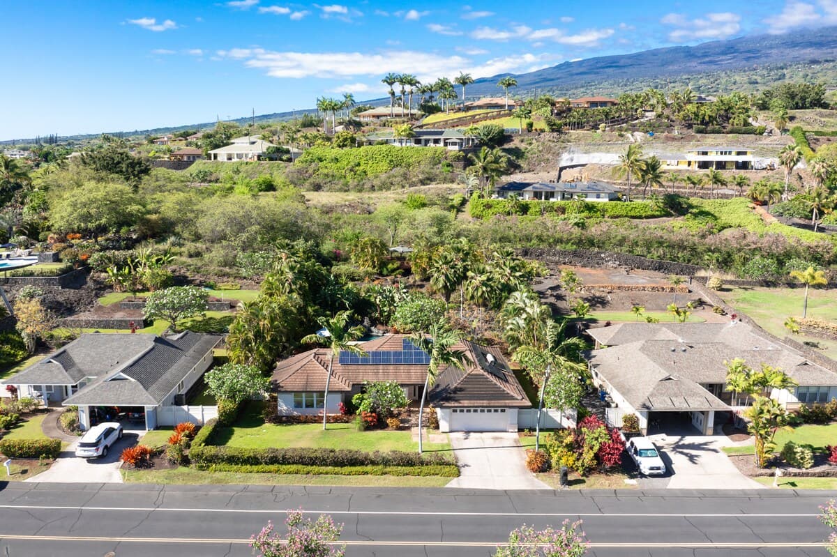 Home in Kailua-Kona · ★4.96 · 3 bedrooms · 4 beds · 2.5 baths - Photo 1