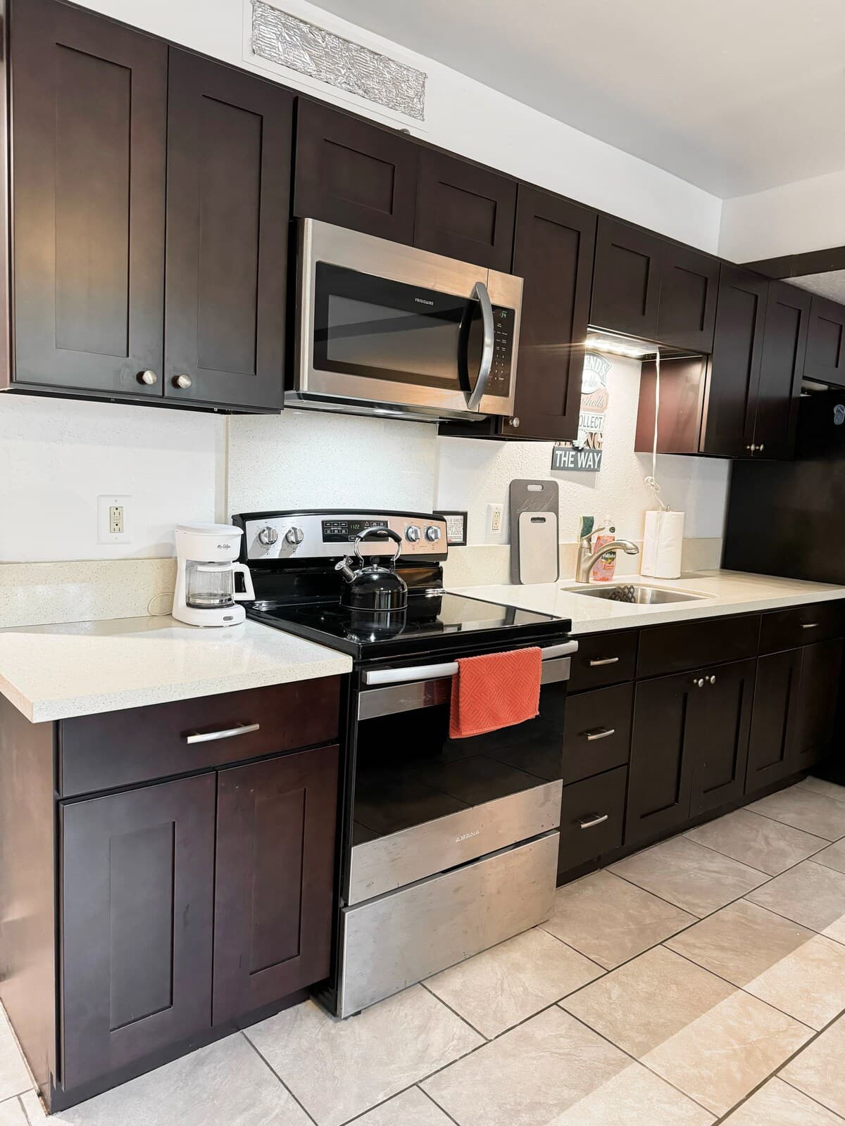 Studio Suite with Open floor plan - Photo 5