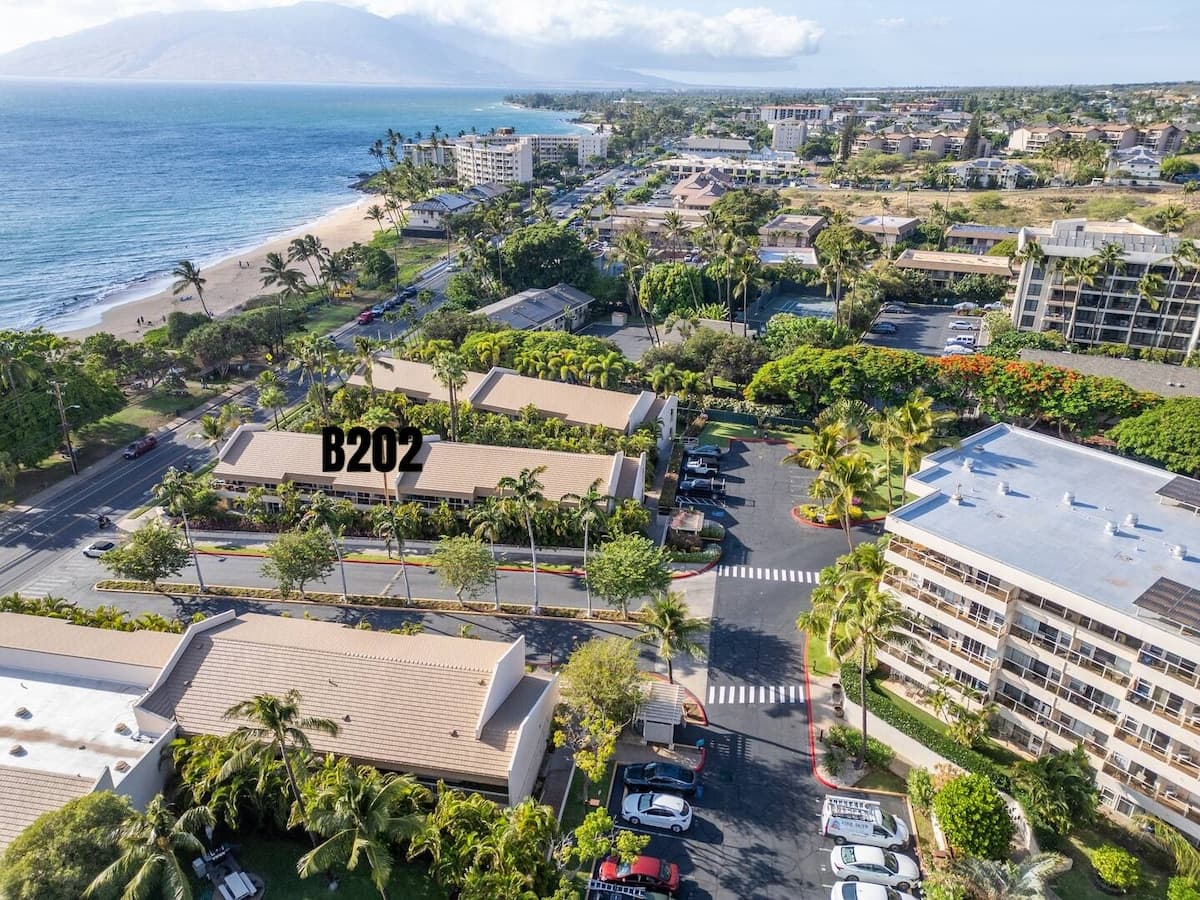Condo in Kihei · ★4.82 · 2 bedrooms · 3 beds · 2 private baths - Photo 4
