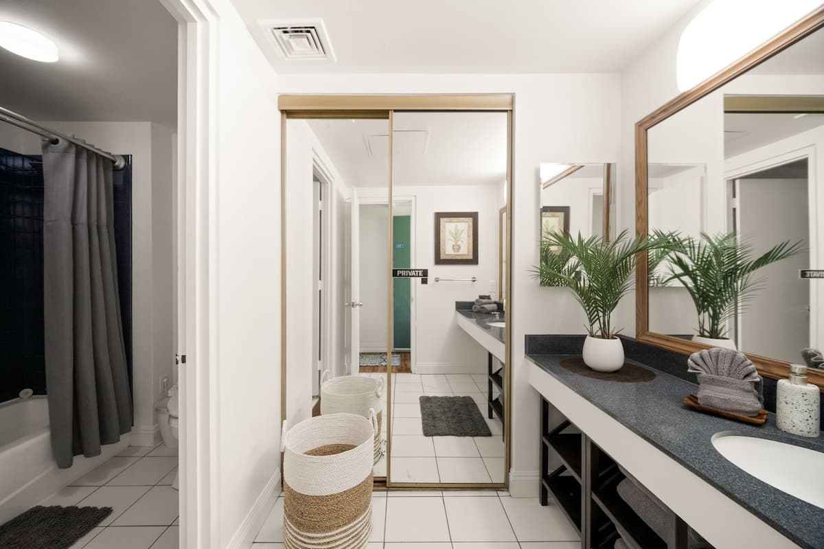 Resort in Princeville · ★4.88 · Studio · 2 beds · 1 private bath - Photo 5