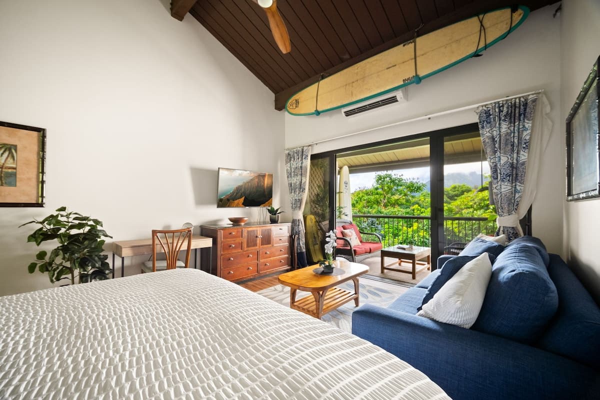 Resort in Princeville · ★4.88 · Studio · 2 beds · 1 private bath - Photo 1