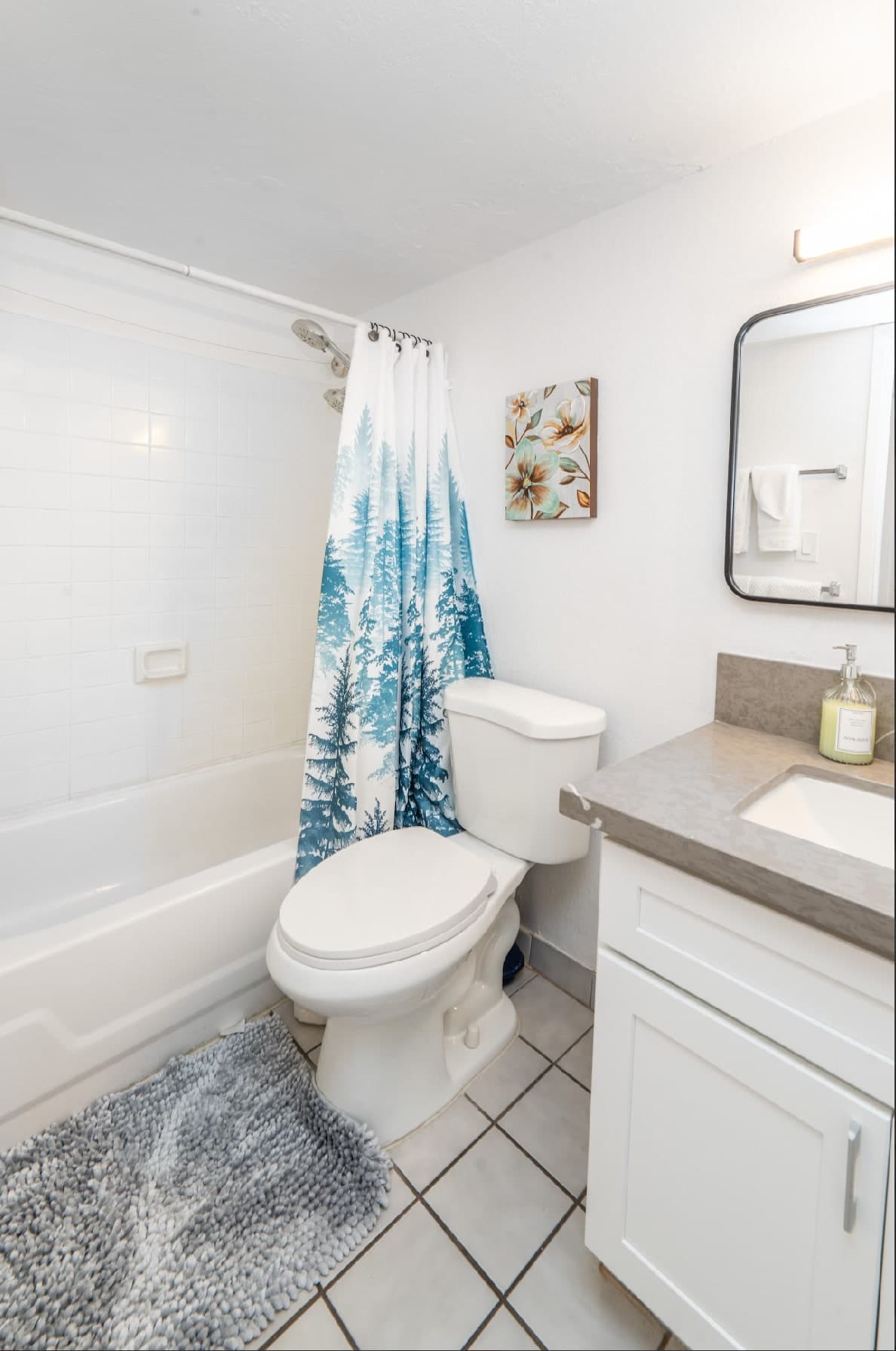 Condo in Honolulu · ★4.68 · 1 bedroom · 1 bed · 1 private bath - Photo 5