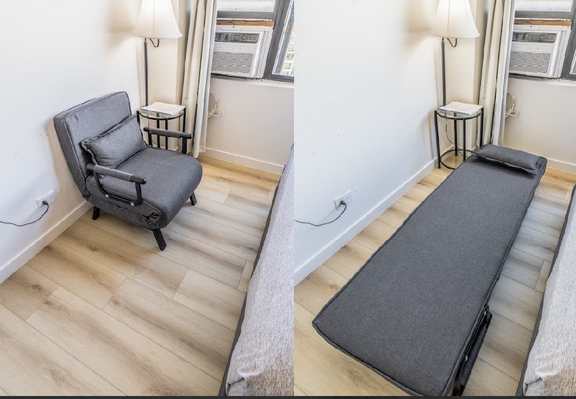 Condo in Honolulu · ★4.68 · 1 bedroom · 1 bed · 1 private bath - Photo 4