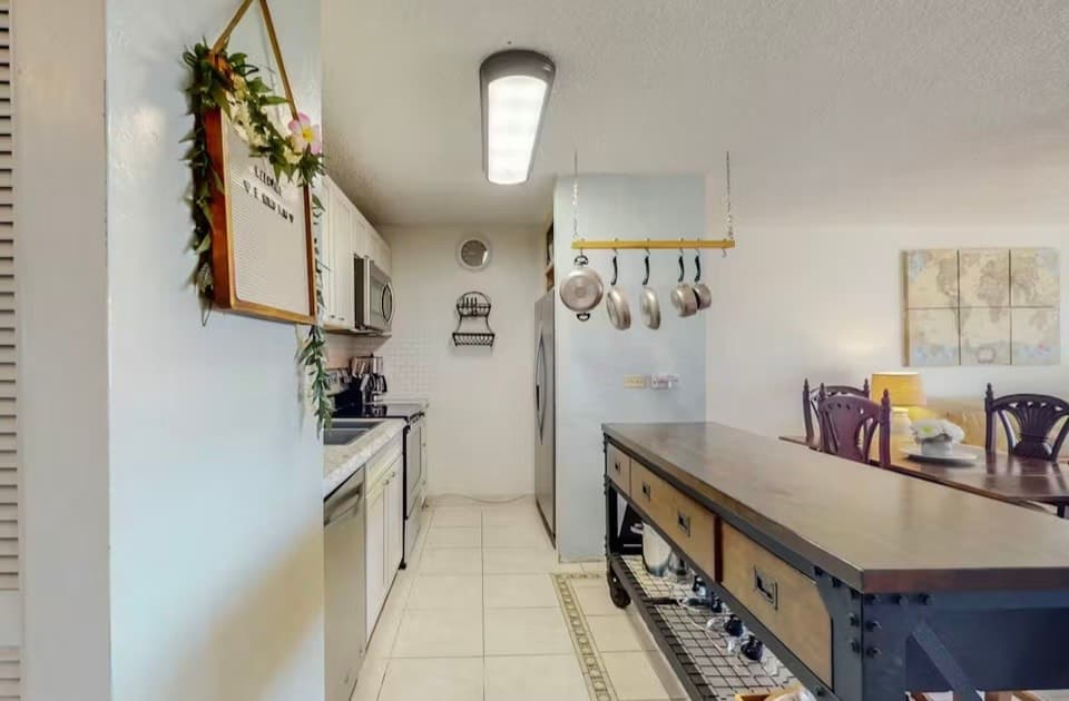 Condo in Kailua-Kona · ★4.73 · 1 bedroom · 1 bed · 1 bath - Photo 5