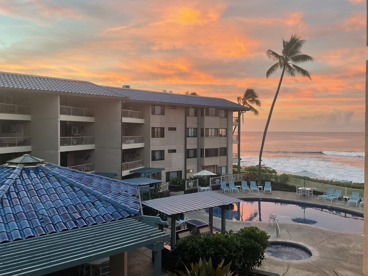 Condo in Kailua-Kona · ★4.78 · 1 bedroom · 1 bed · 1 private bath - Photo 2