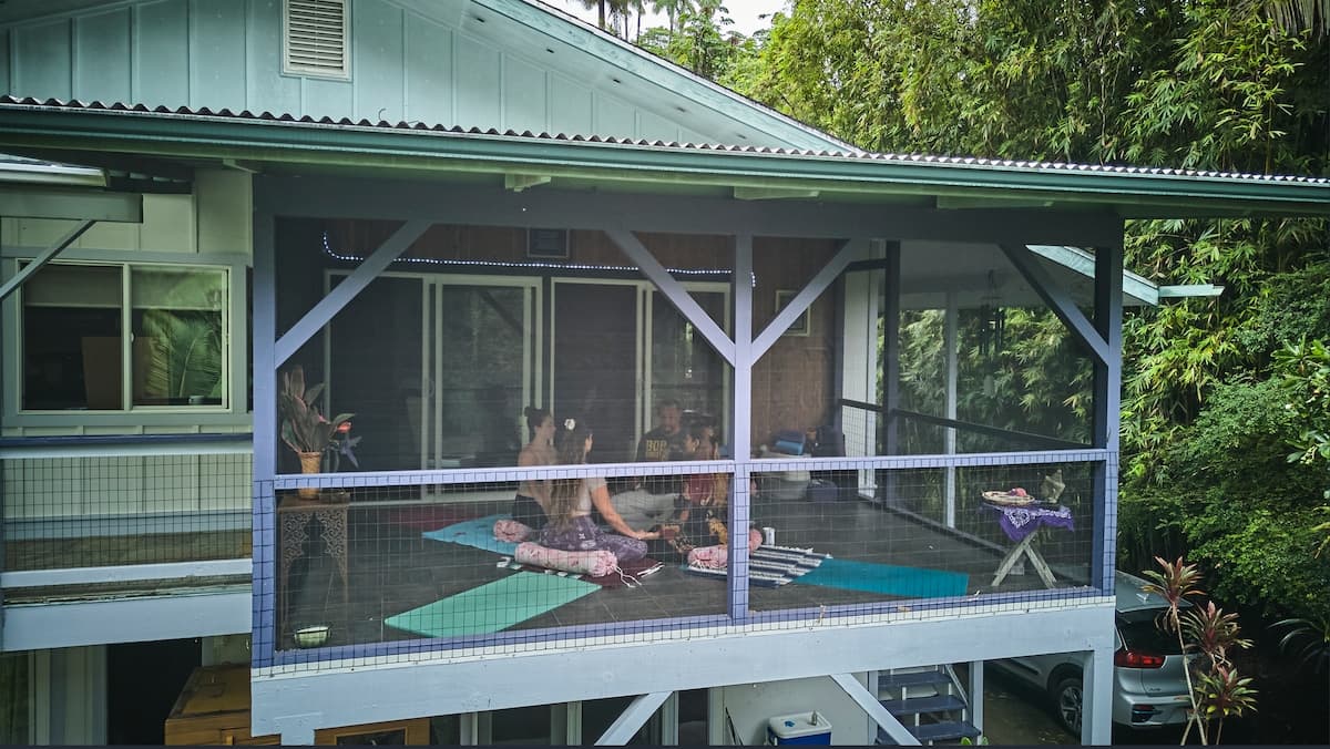 Home in Hilo · ★4.92 · 2 bedrooms · 2 beds · 2 baths - Photo 1