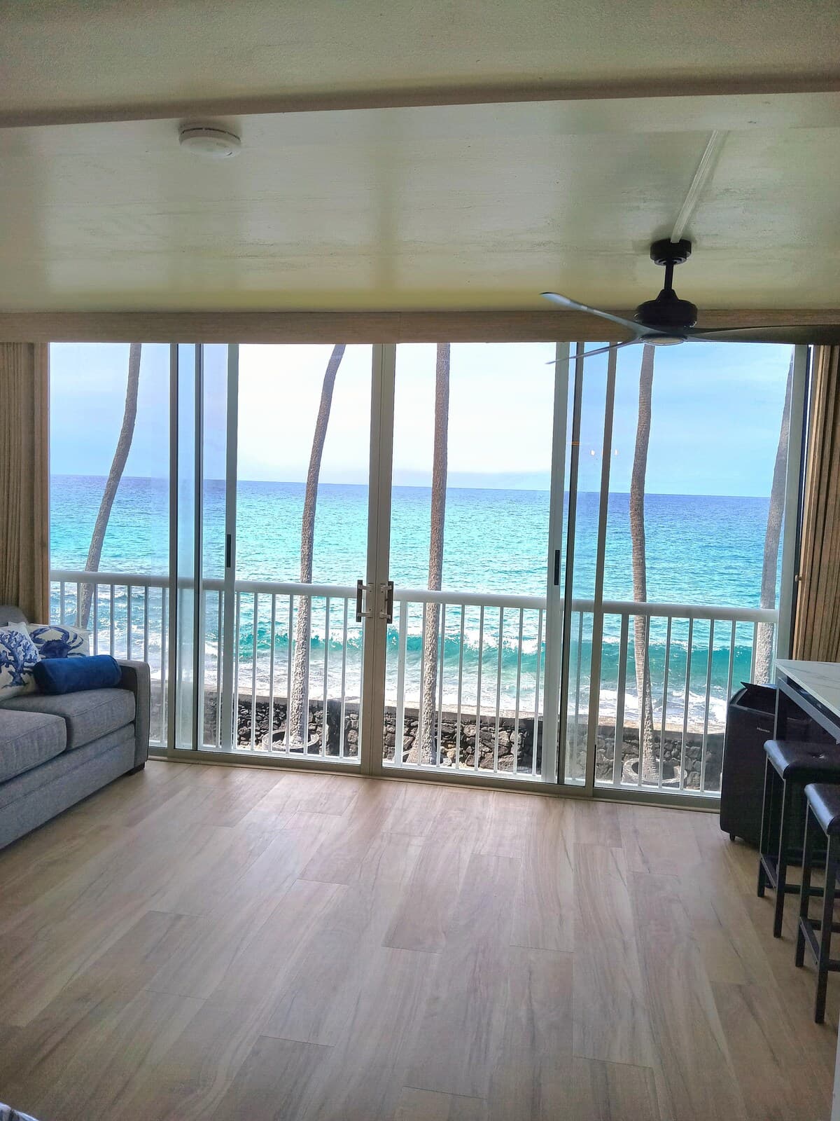Condo in Kailua-Kona · ★4.79 · Studio · 2 beds · 1 bath - Photo 3