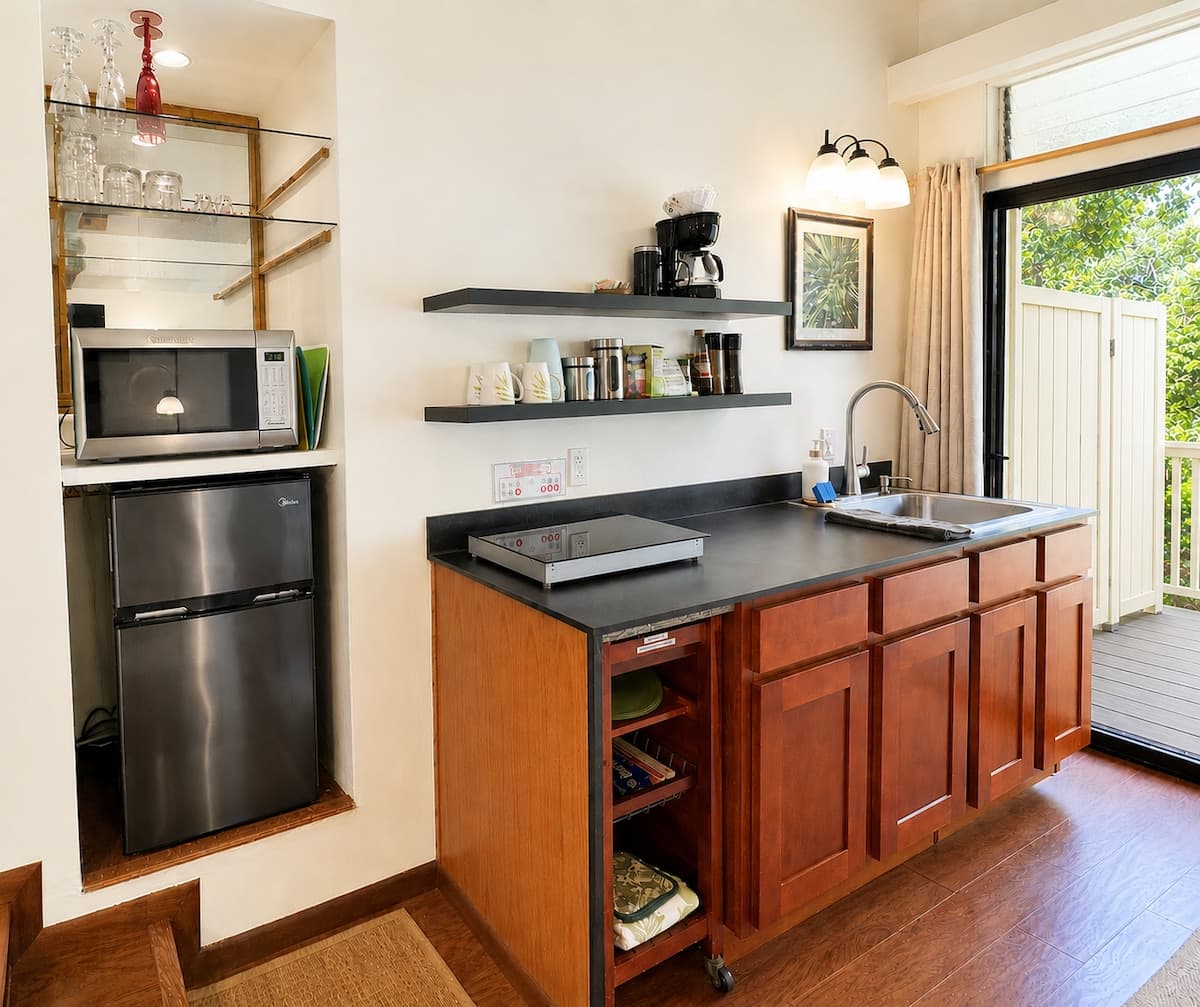 Princeville Top-Floor Retreat w/ AC & Pool - Photo 5